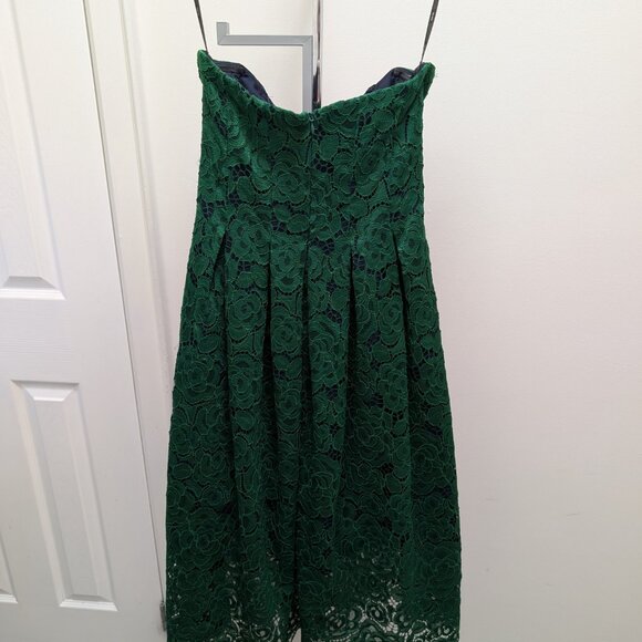 Green Vera Wang Strapless Lace Dress — Midi Party Dress - Picture 2 of 7